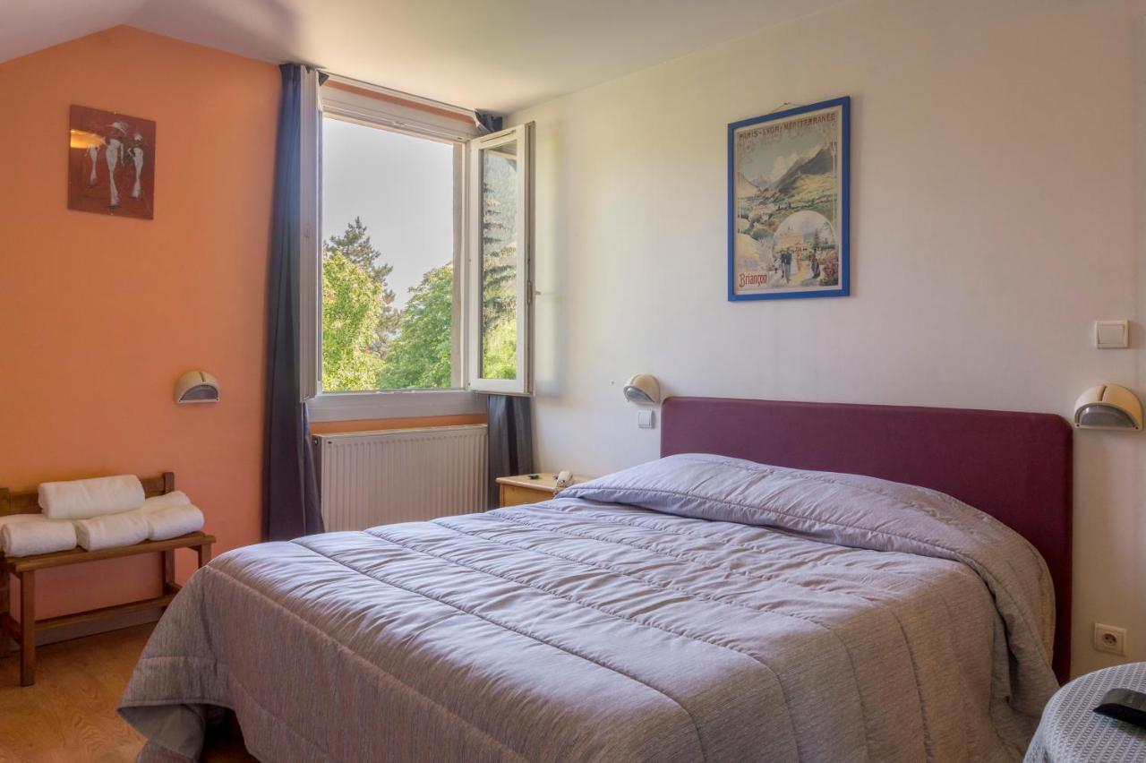 Hotel De Paris Briancon  Bagian luar foto